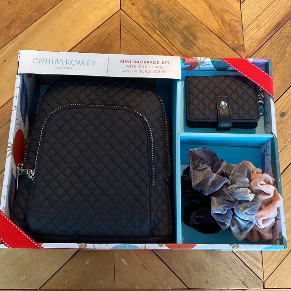 CYNTHIA ROWLEY
Nylon Mini Backpack With Card Holder And Scrunchies Gift Set